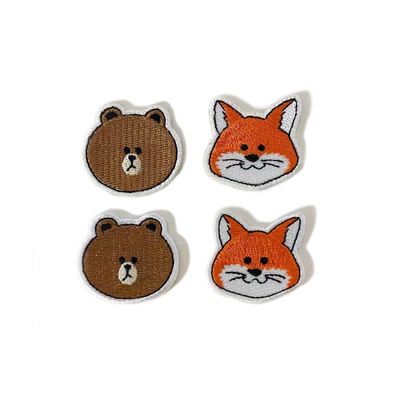 動物Foxのロゴの衣類はTシャツ レーザーのためのパッチを切ったボーダーを刺繍した
