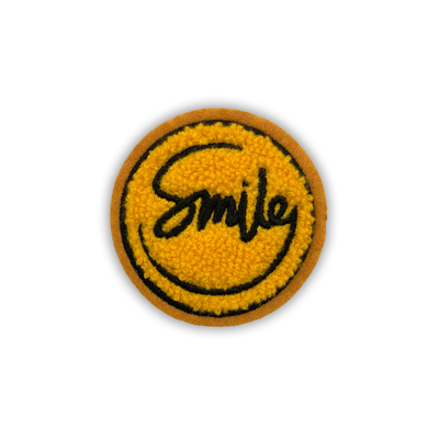 衣装袋の帽子のためのきらめきの手紙のEmojiのシュニールの刺繍パッチ